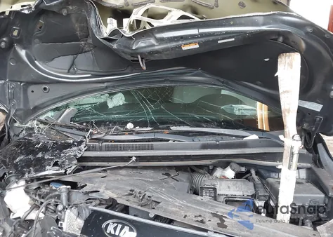 2020 Kia Sedona Lx z USA, uszkodzony, nr VIN KNDMB5C18L6618794